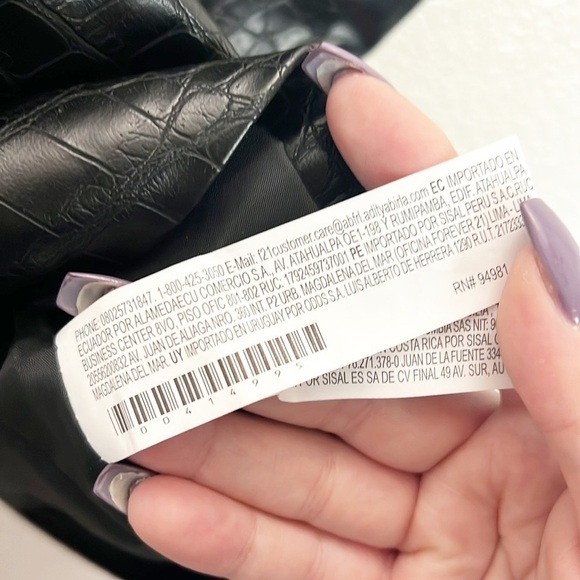 Forever 21 Black Snake Skin Faux Leather NEW Mini Skirt - Picture 11 of 11